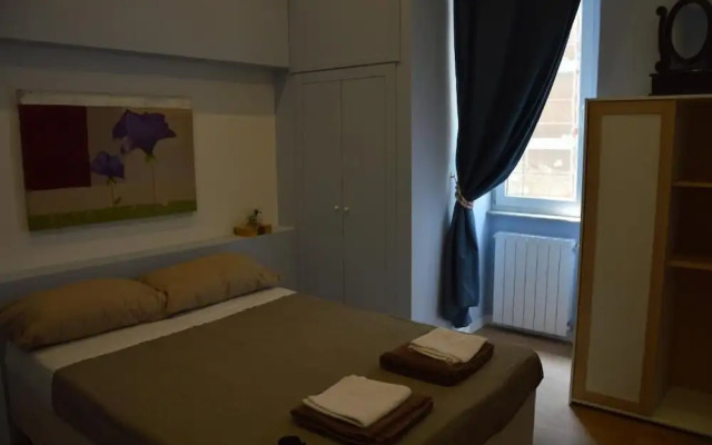 Luxury Three Bedroom Flat in Rome Center