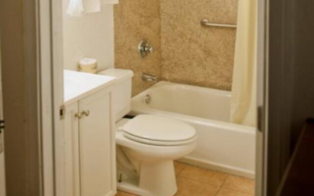 San Diego Downtown Lodge