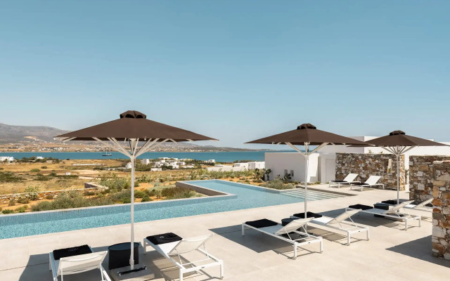 TWWO Antiparos