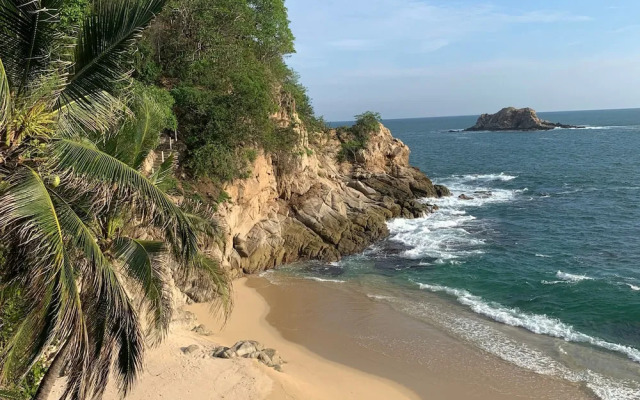 Lujosa Casa de 4 Recámaras con Alberca