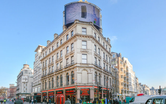 Piccadilly Circus Apartments