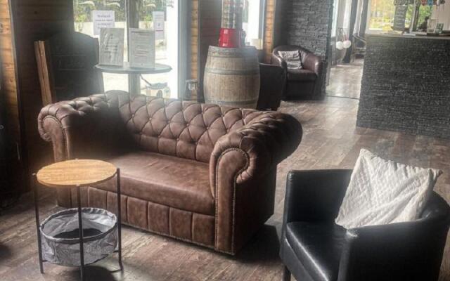 The Original Boutiques, Hotel Lakeside