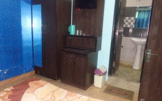 Hotel Raj International DX