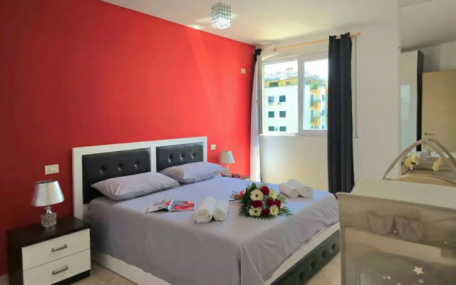 Sea View Holiday Apartment 073