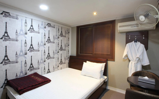 Top Motel