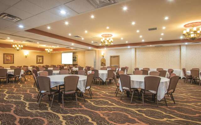 La Quinta Inn & Suites by Wyndham Silverthorne - Summit Co