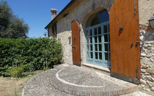 SCAPPO IN UMBRIA, Casale Monti