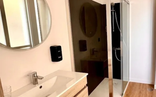 Miramar Suites