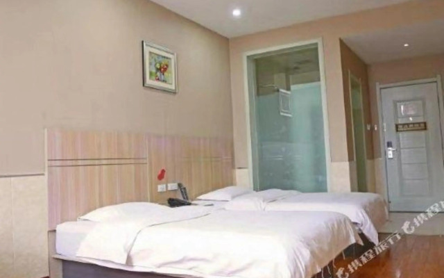 Lankao Giraden Business Hotel