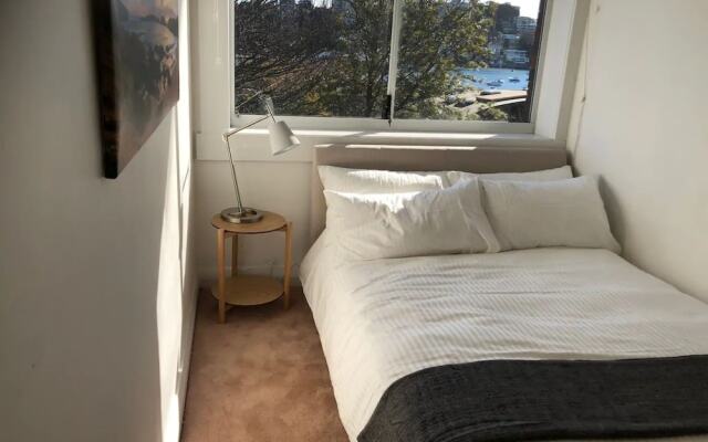 Luxury Double Bay Flat by Harbour Pool