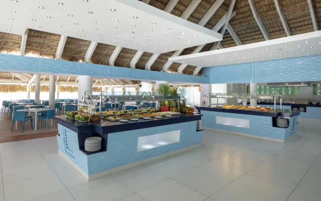 Viva Wyndham Dominicus Beach Resort — All Inclusive
