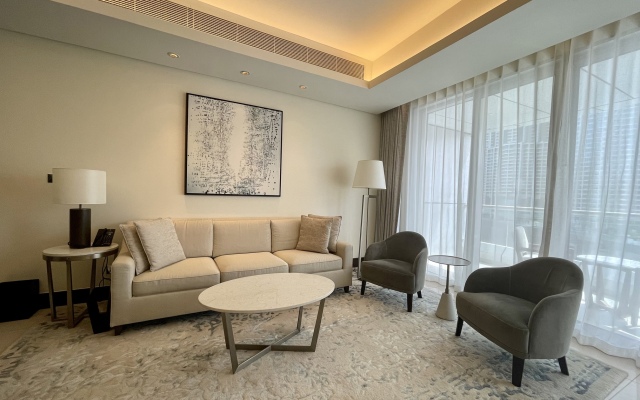 Amazing 1 Bedroom in Address Downtown