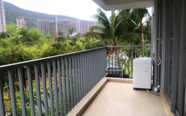 Sanya Linglong Lulushun Hotel