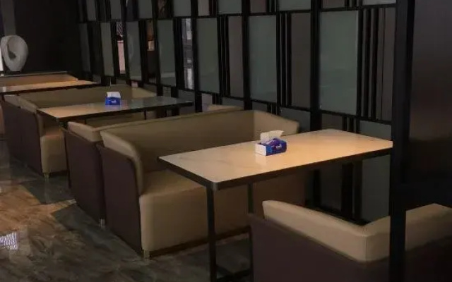 Dishang Boutique Hotel (Shanghai Lingang Baolong Plaza Branch)