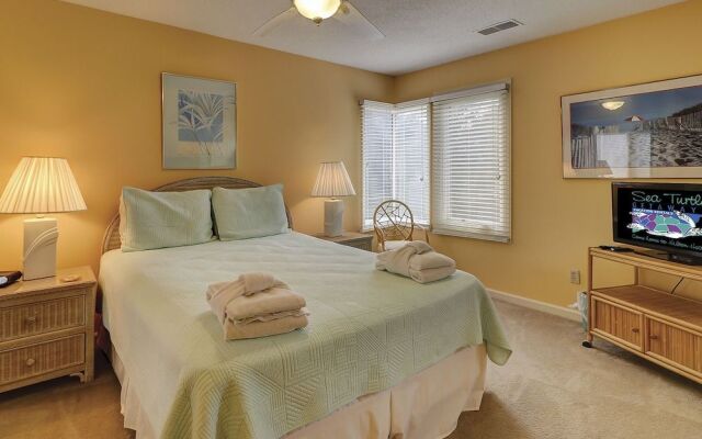 Colonnade Club 196 by RedAwning