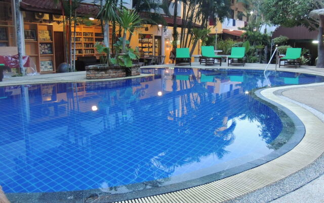 Khaolak Grand City