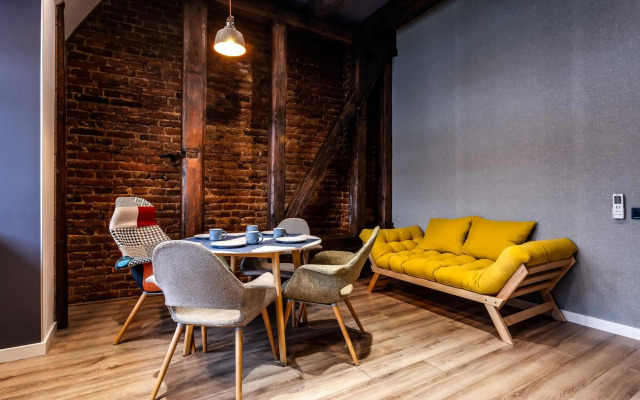 LEOGRAND apartment on Kniazia Romana 6