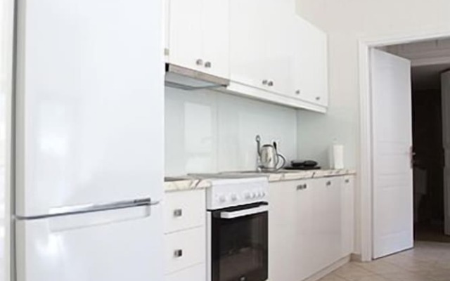 Geo Holidays Studios