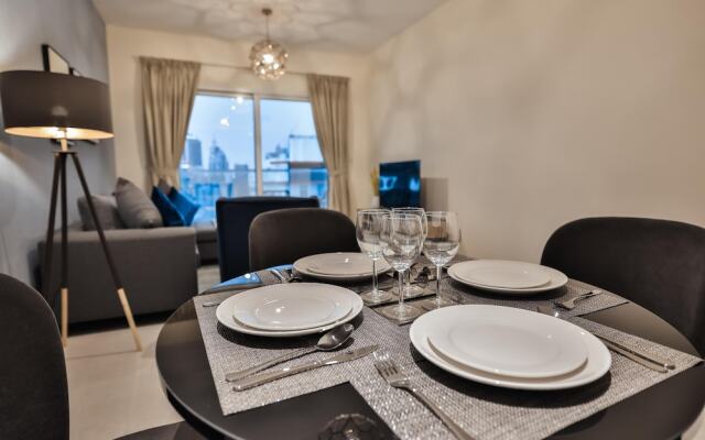 Luxe 1Bed Apt - Balcony & View