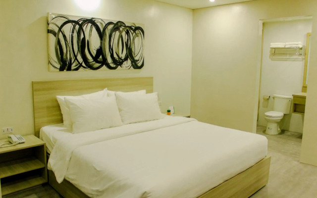 Mabolo Royal Hotel