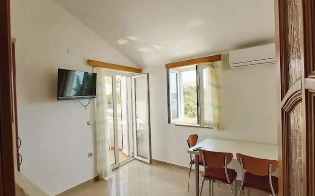 Nera - 10 m From Beach - A1