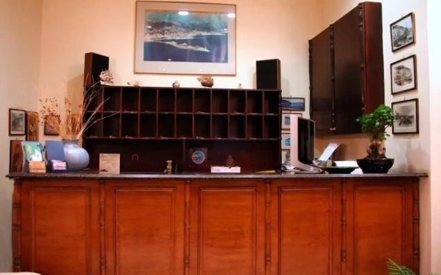 Aktaion City Hotel