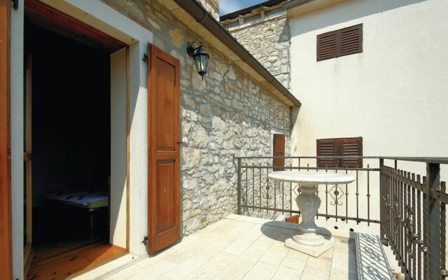 Amazing Home in Kastelir With 3 Bedrooms and Wifi