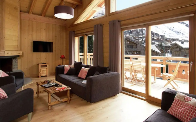 Chalet in Les 2 Alpes Near Ski Piste