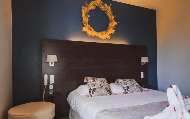 Hotel Aux Berges de l'Aveyron