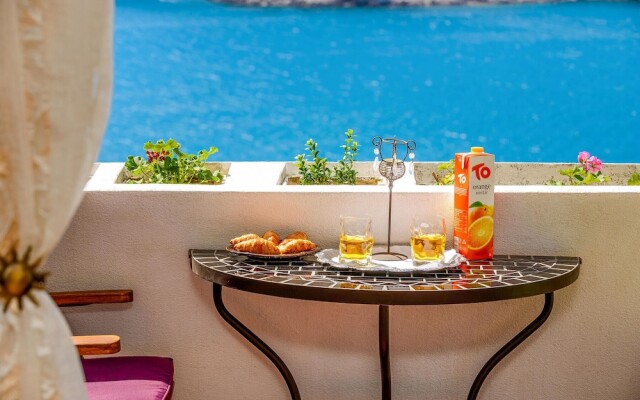 Amazing Apartment in Dubrovnik With Wifi and 2 Bedrooms