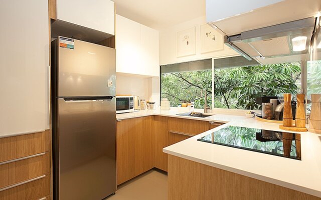 PANAMA-hosted by:L'Abode Accommodation