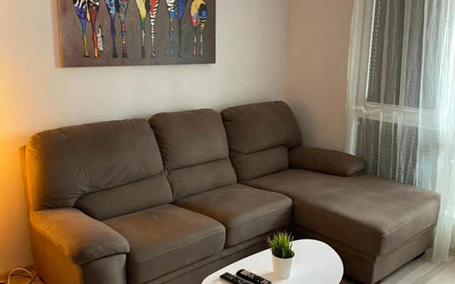 Modern & Central 1BR Apartment with lovely terrace