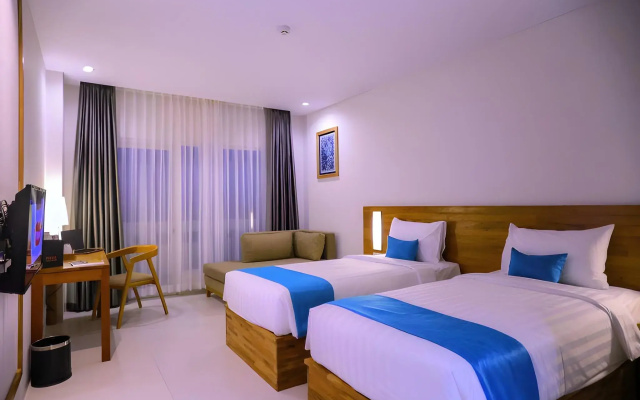 Pollos Hotel & Galerry Rembang