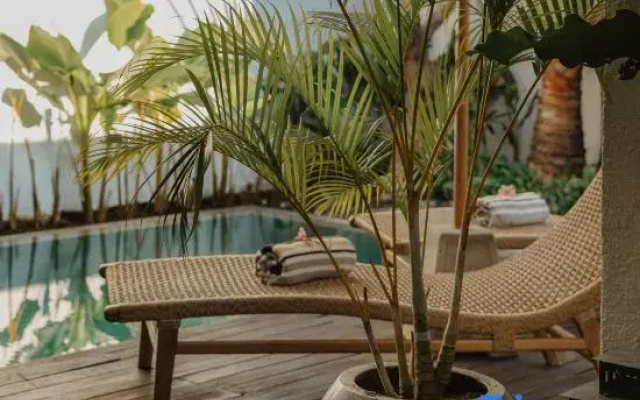 NEW Central Berawa Canggu 2BR w Pool - 5mins beach
