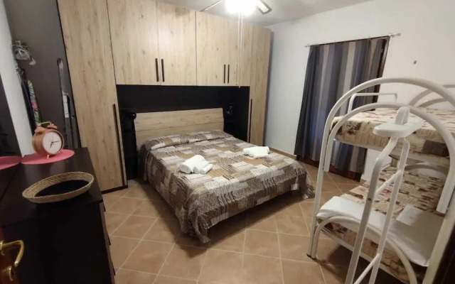 Villa 6 Beds Just Minutes From San Teodoro