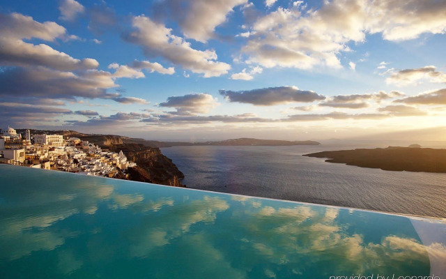 Cosmopolitan Suites