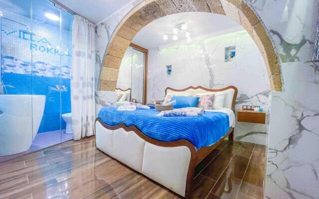 Heated Private Salt Pool, Spa, 4BD & 4BR