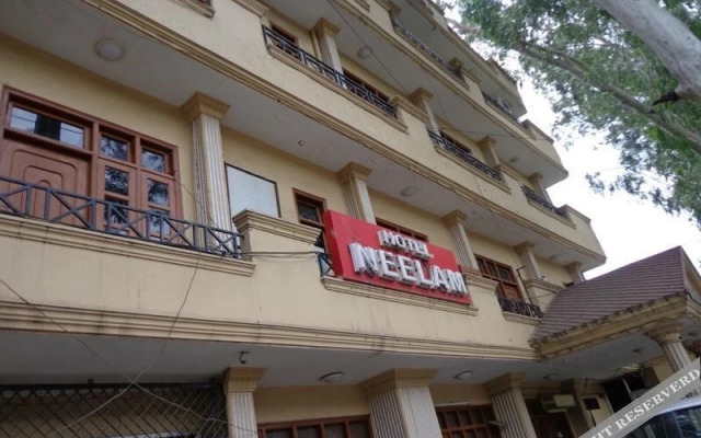 Neelam Hotel