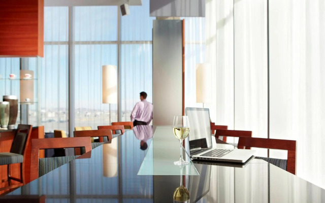 Montreal Airport Marriott In-Terminal Hotel