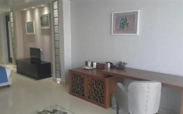 Golden Tulip Adef Oran