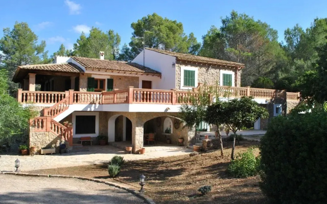 Spacious Mansion in Alaró With Swimming Pool