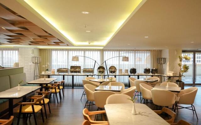 Louis Kienne Hotel Pemuda