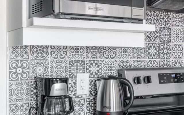 Iconic Rideau 1Bd Unit Balcony Free Parking