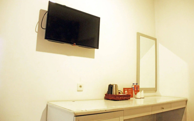 ZEN Rooms Cibaduyut – Guest Rooms – Bandung
