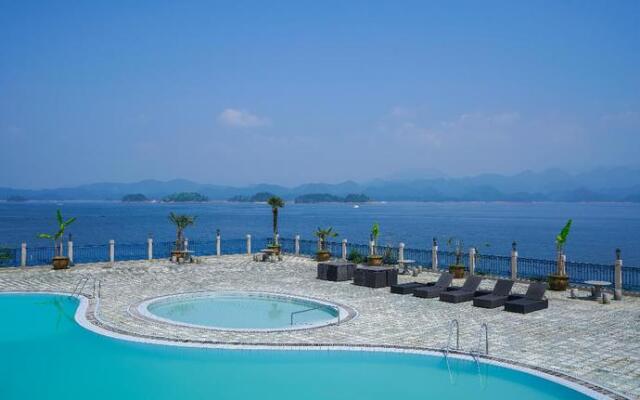 Star Island Impression Holiday Hotel