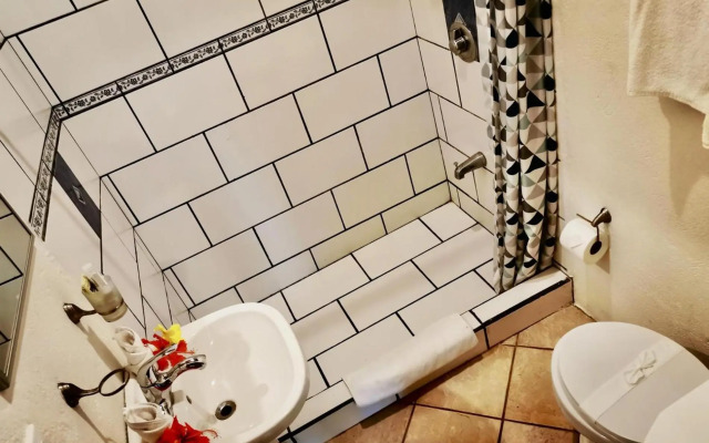 Toucan Villa Family Home w Private Pool Garden AC