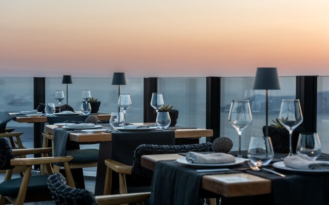 Akra Suites & Spa