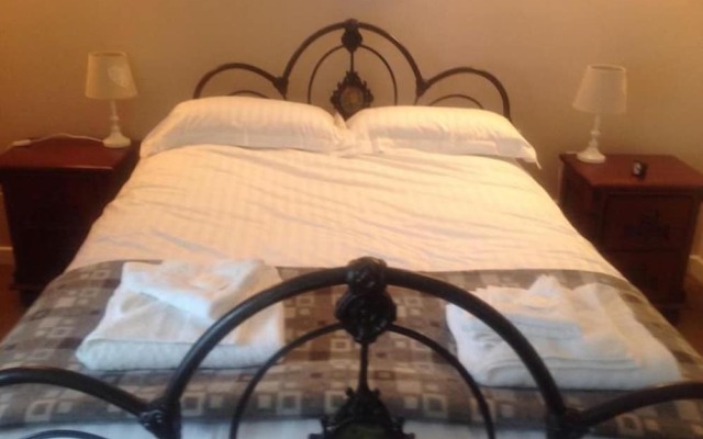 Four Seasons Bed and Breakfast