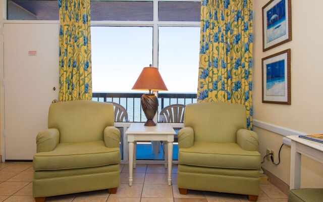 Schooner Beach and Racquet Club by Capital Vacations