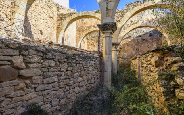 House Angelita Olocau del Rey 13406